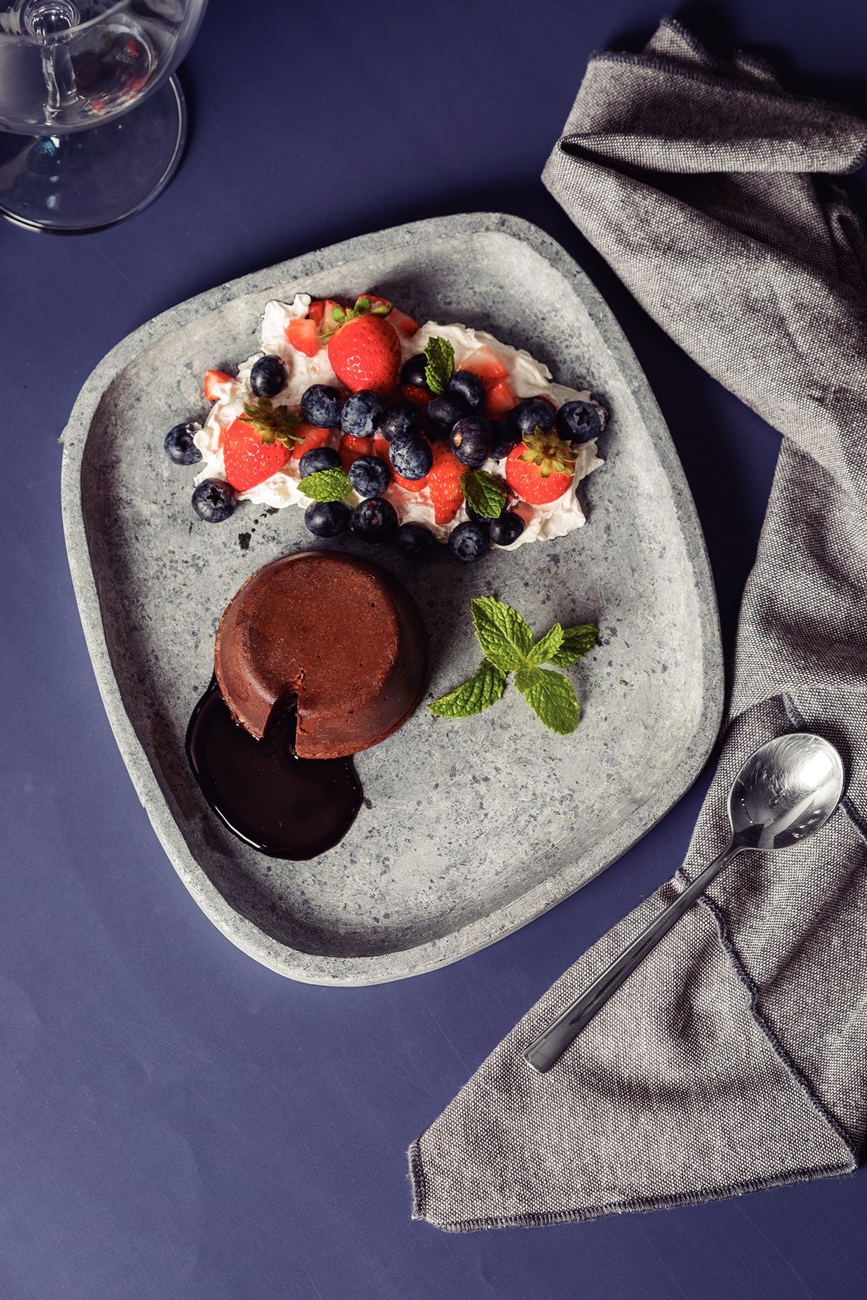 Plato de Piedra Concreta 24 x 20 cm