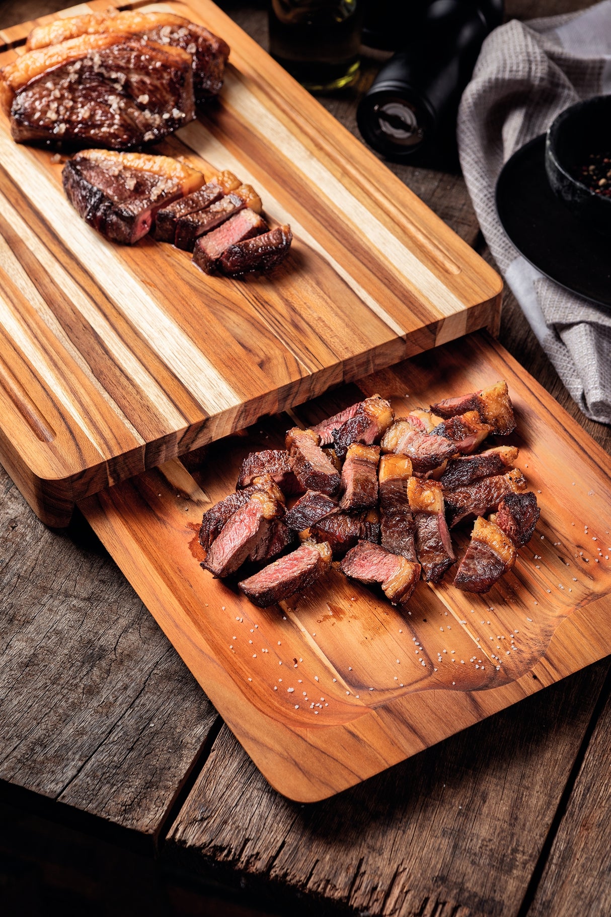 Juego de Tabla + Bandeja en Madera de Teca Churrasco Premium 40 x 30 cm