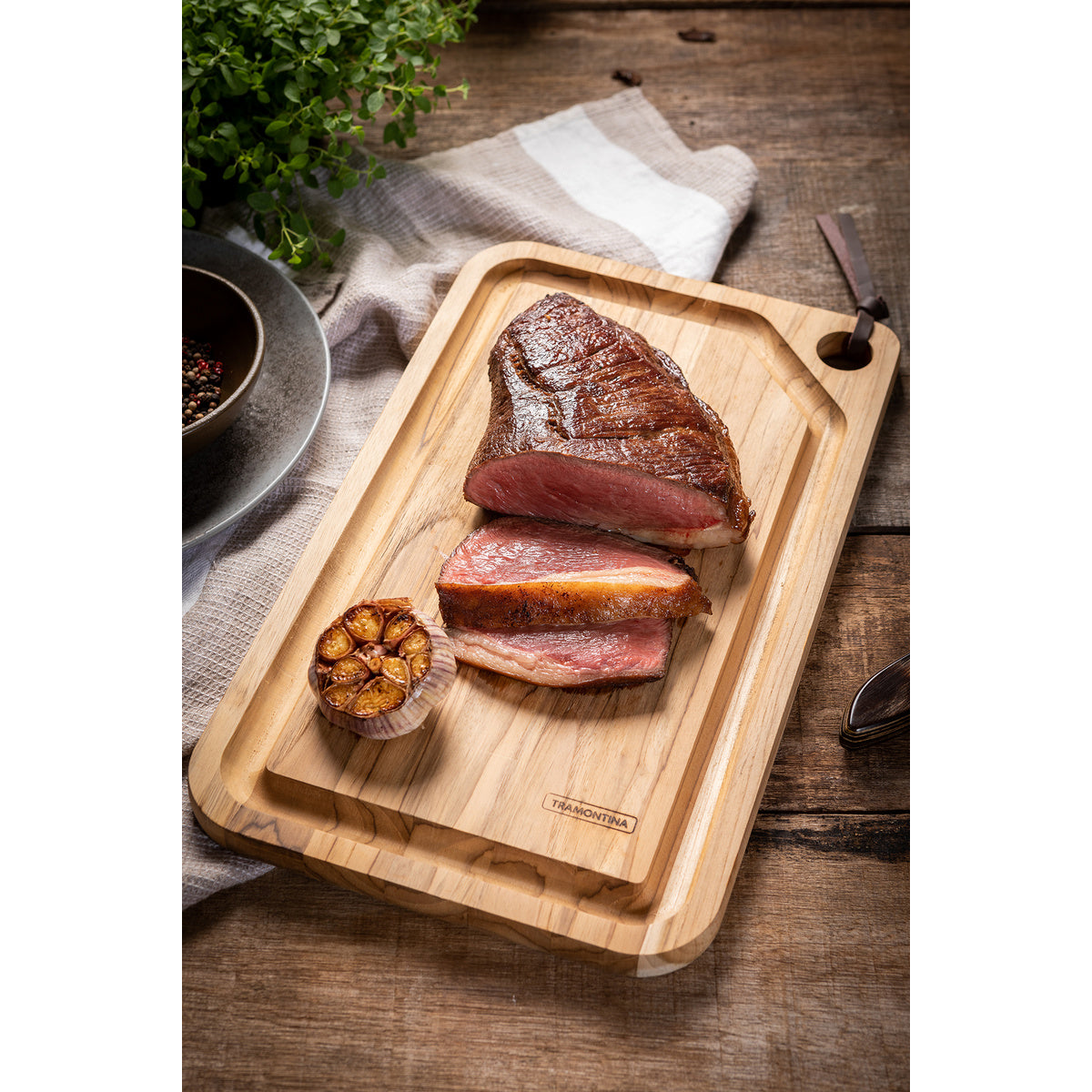 TABLA DE TECA PARA PRESENTACION Y CORTE 33 X 20 X 1,8CM - CHURRASCO ESSENCIAL