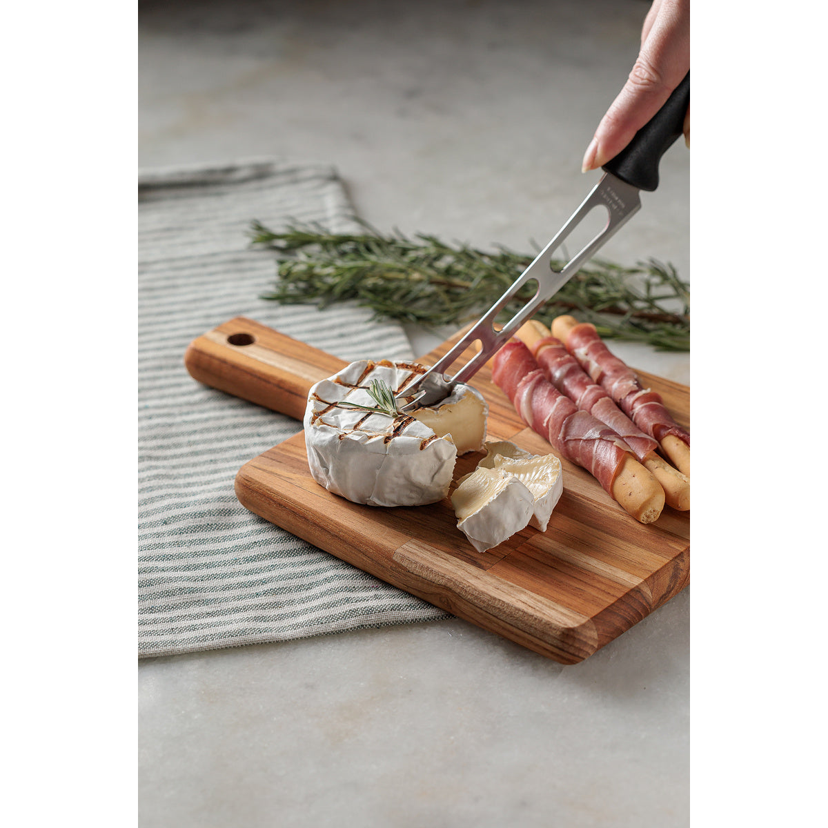 TABLA PARA CORTAR Y SERVIR 28 X 19,5 X 1,5CM - KITCHEN