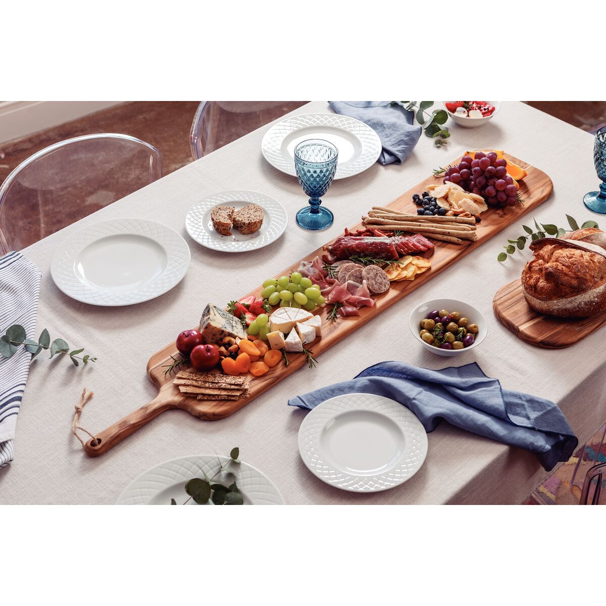 TABLA DE TECA PARA SERVICIO Y PRESENTACION 120X23X1,8CM - PROVENCE FSC