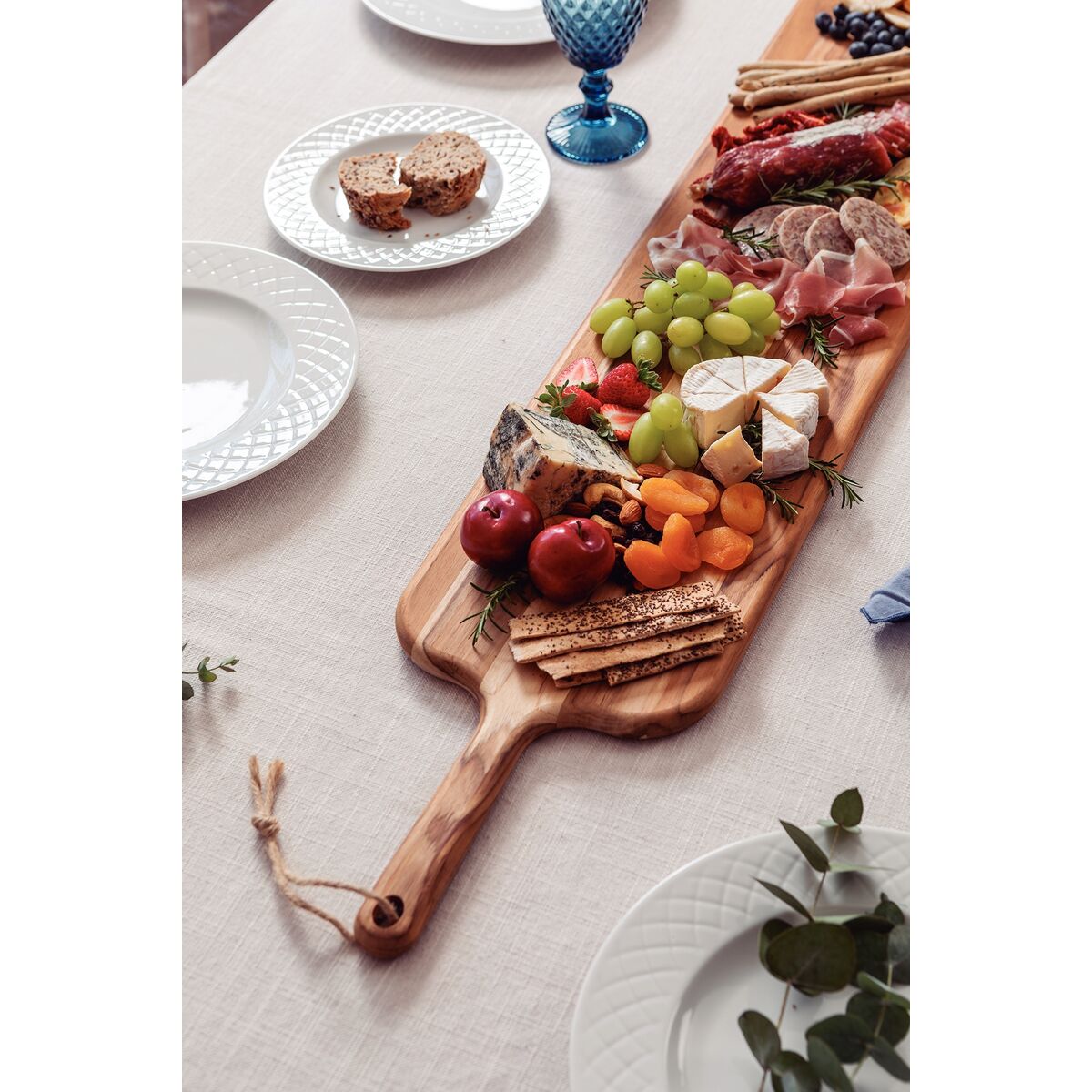 TABLA DE TECA PARA SERVICIO Y PRESENTACION 120X23X1,8CM - PROVENCE FSC