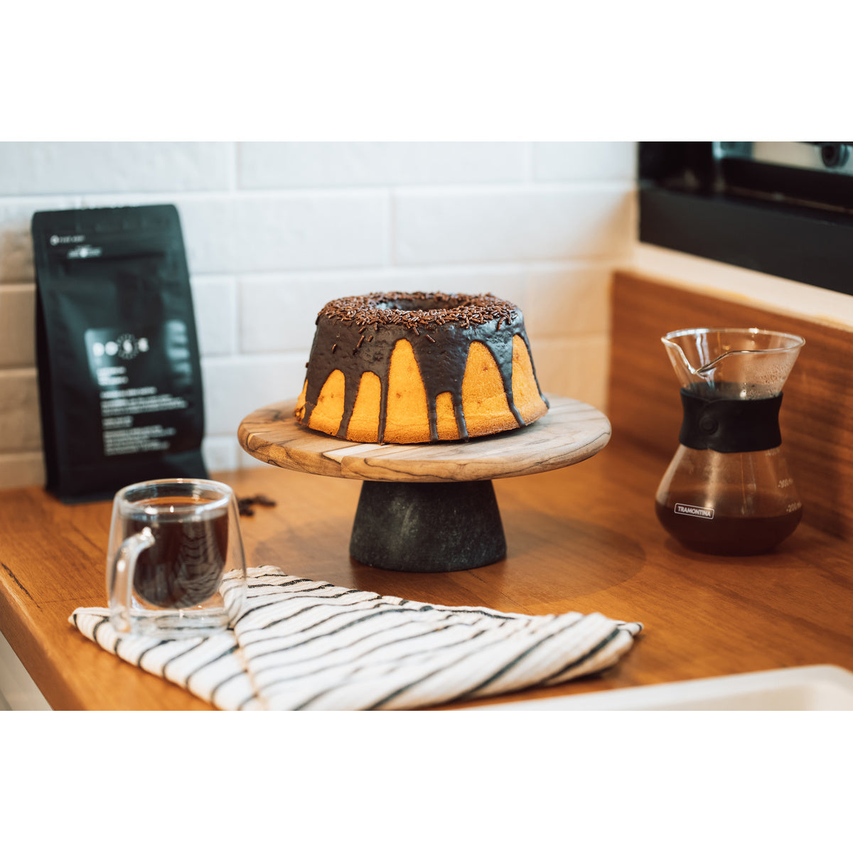 TABLA PRESENTACIÓN MADERA DE TECA C/BASE 32X13CM - PROVENCE