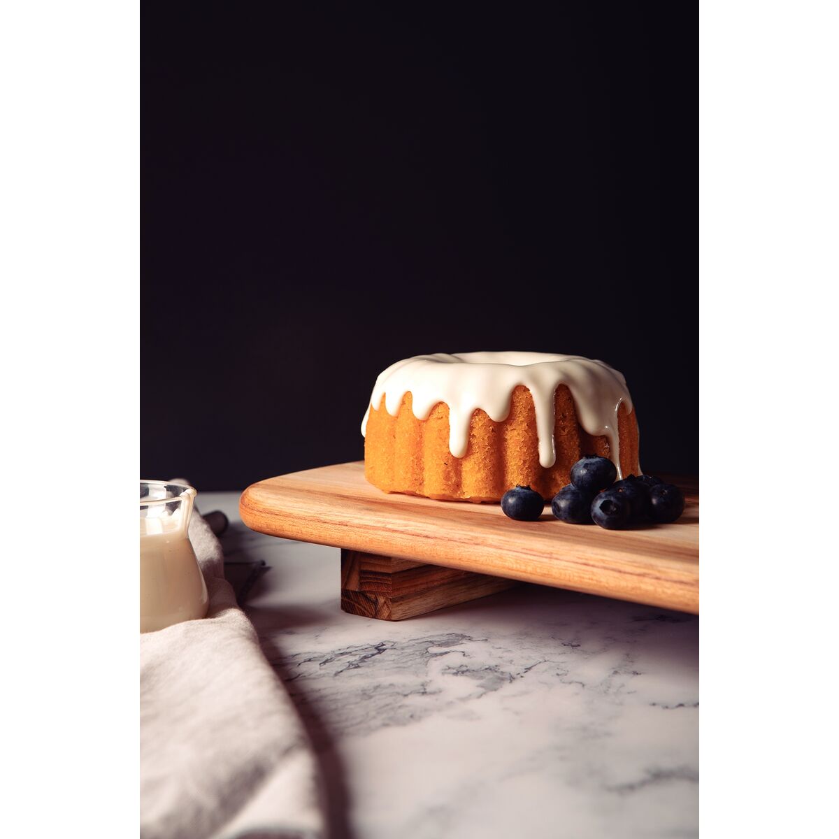 Tabla de Madera Teca certificada para Servicio y Presentación con patas Provence 50 x 18 cm