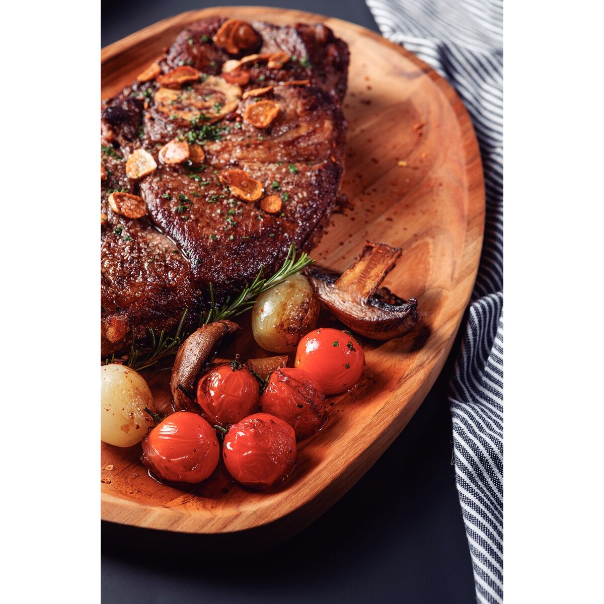 TABLA DE TECA PARA SERVICIO Y PRESENTACION 37 X 30 X 1,8CM - CHURRASCO PREMIUM