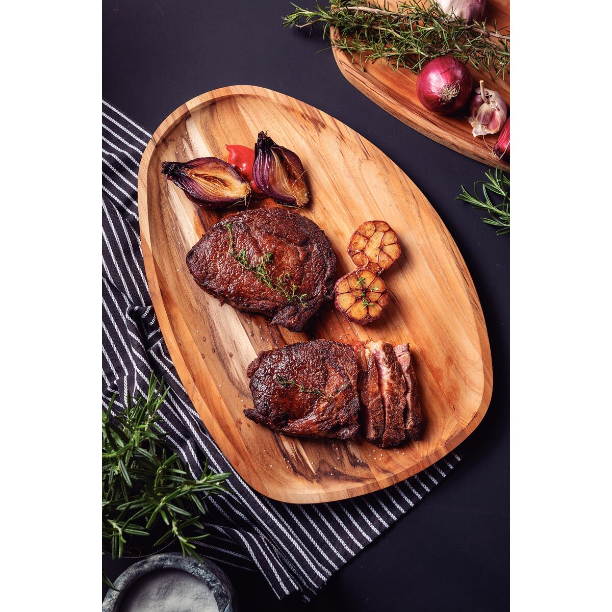 TABLA DE TECA PARA SERVICIO Y PRESENTACION 44 X 33 X 1,8CM - CHURRASCO PREMIUM