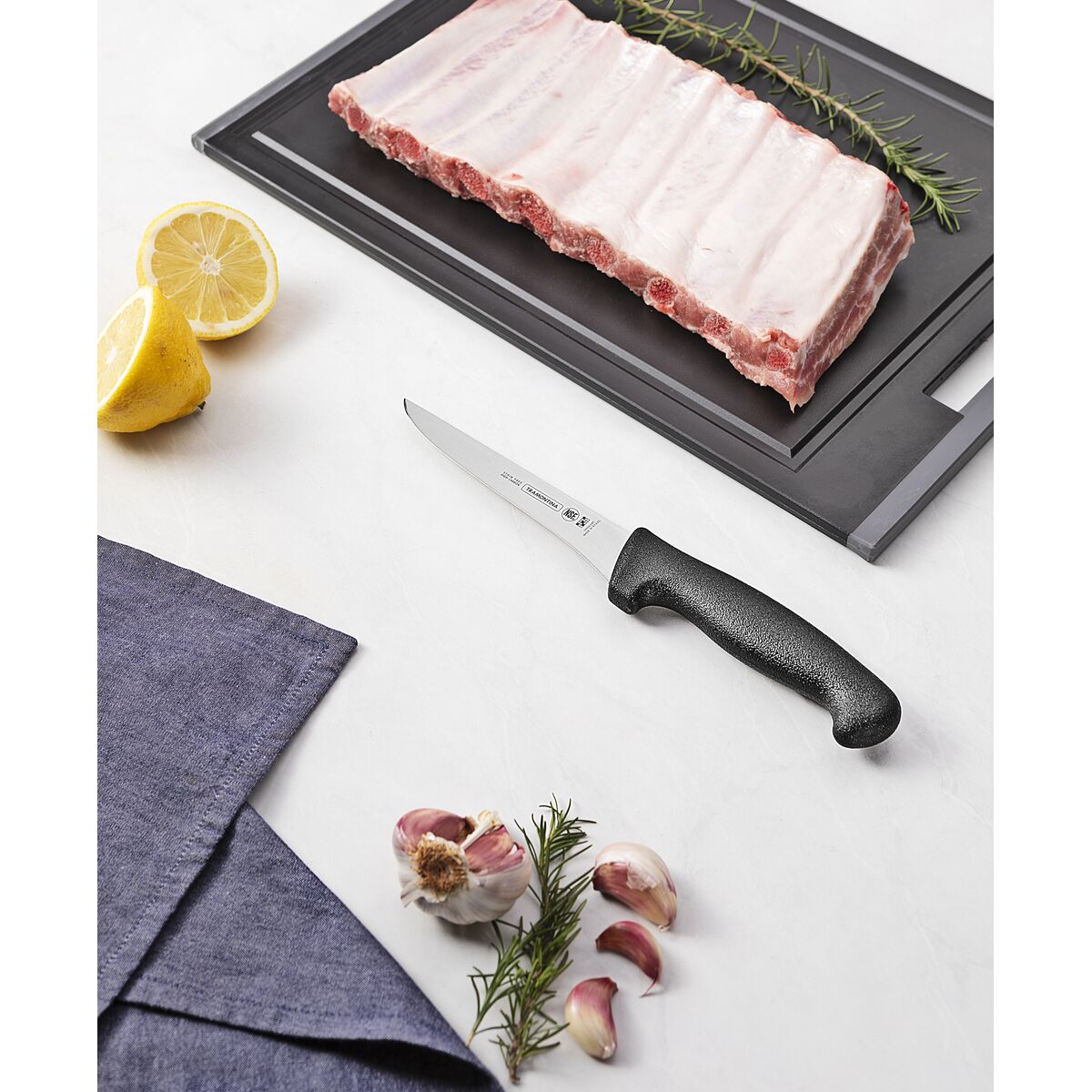 CUCHILLO DESHUESAR 13CM - PROFESSIONAL MASTER NEGRO NSF