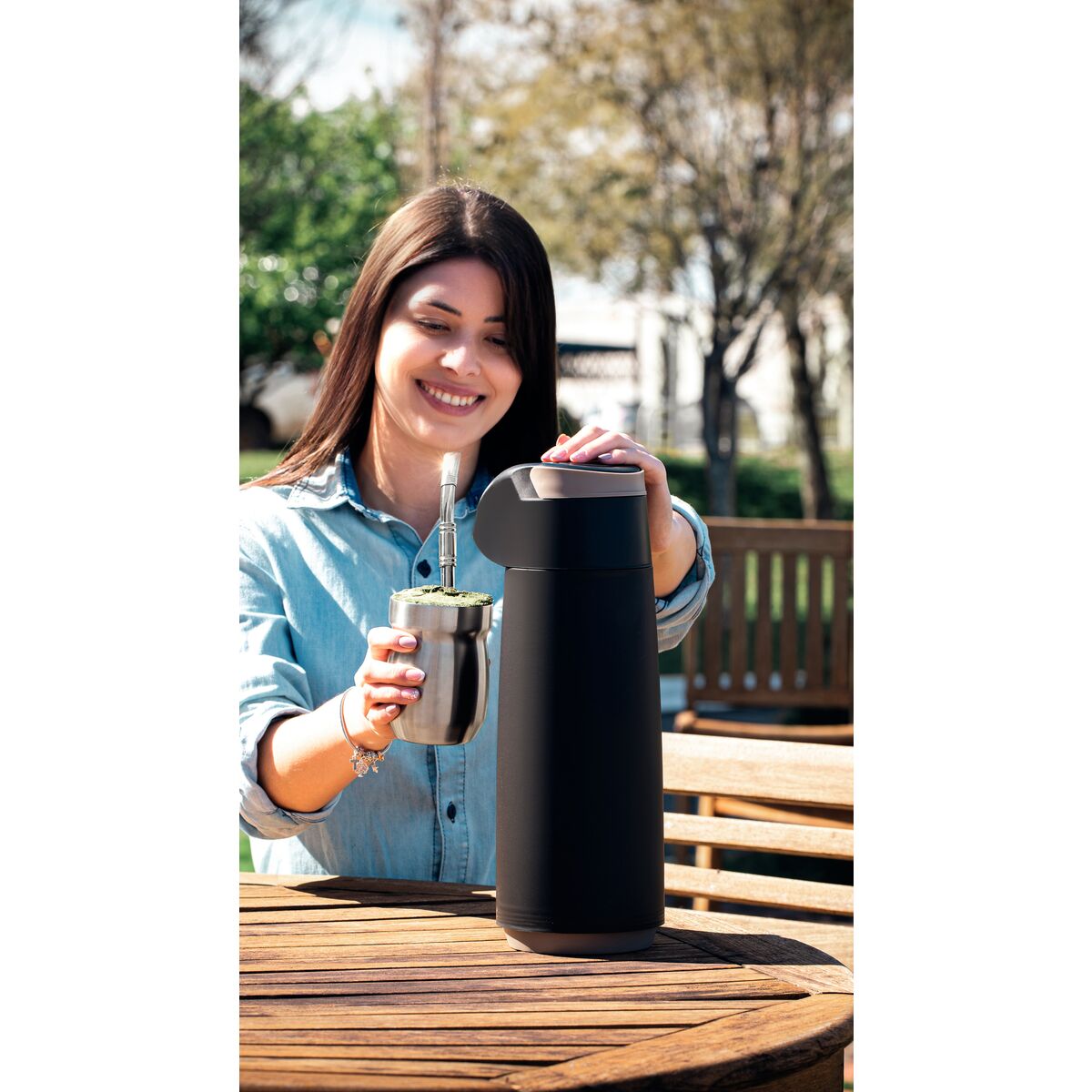 TERMO CON SIFÓN 1.8L. - NEGRO