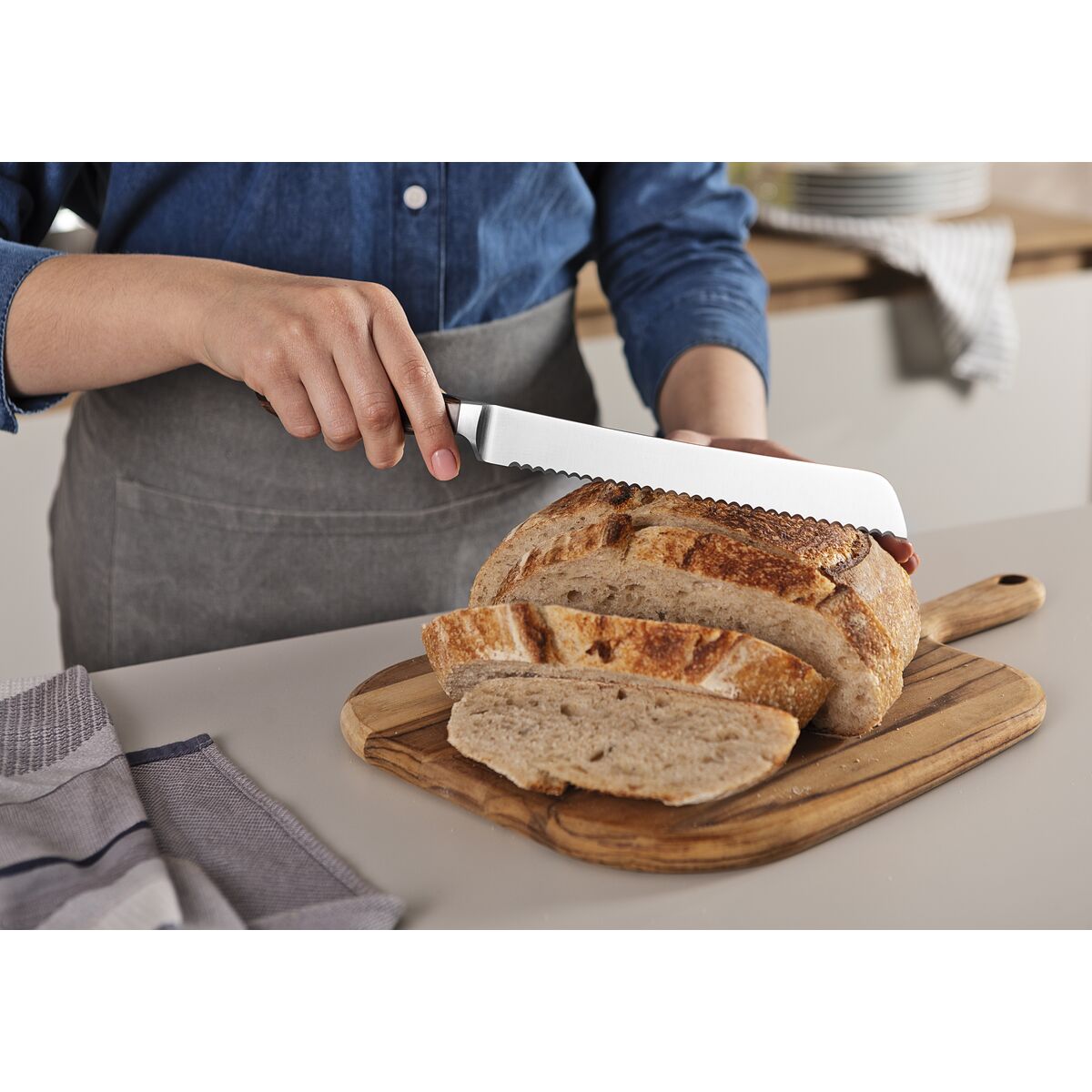 CUCHILLO PAN 20,5CM - CENTURY WOOD NSF