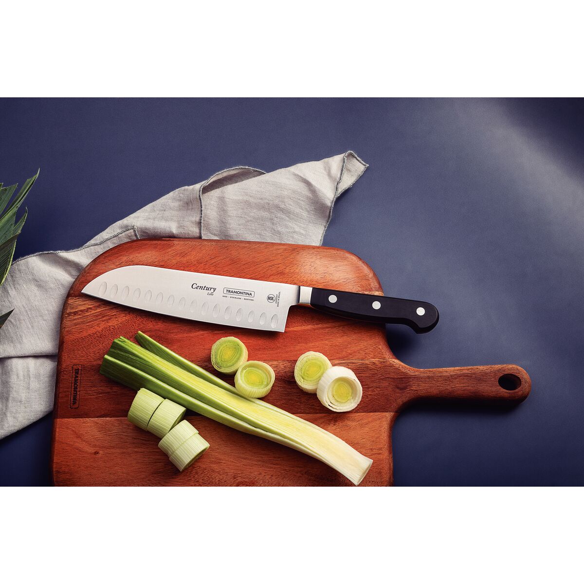 CUCHILLO SANTOKU 18CM - CENTURY NSF