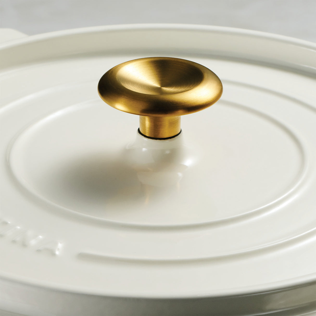 Tramontina Cocotte con Tapa de Hierro Fundido Esmaltado Latte 26 cm