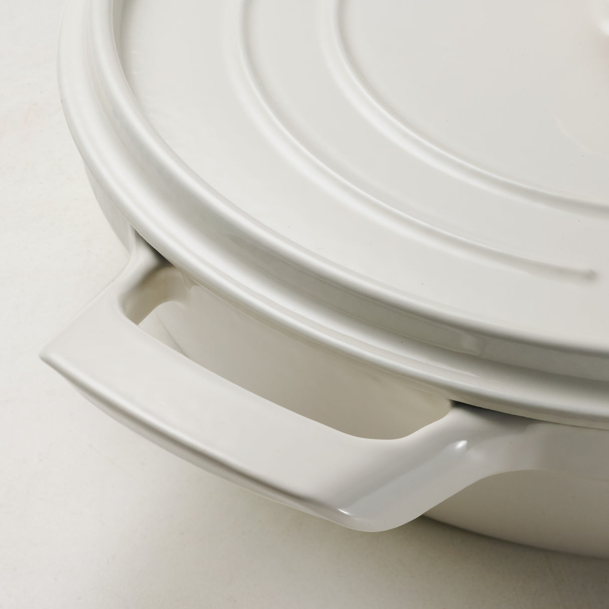 Tramontina Cazuela Baja con Tapa de Hierro Fundido Esmaltado Latte 30 cm - 3,8 L