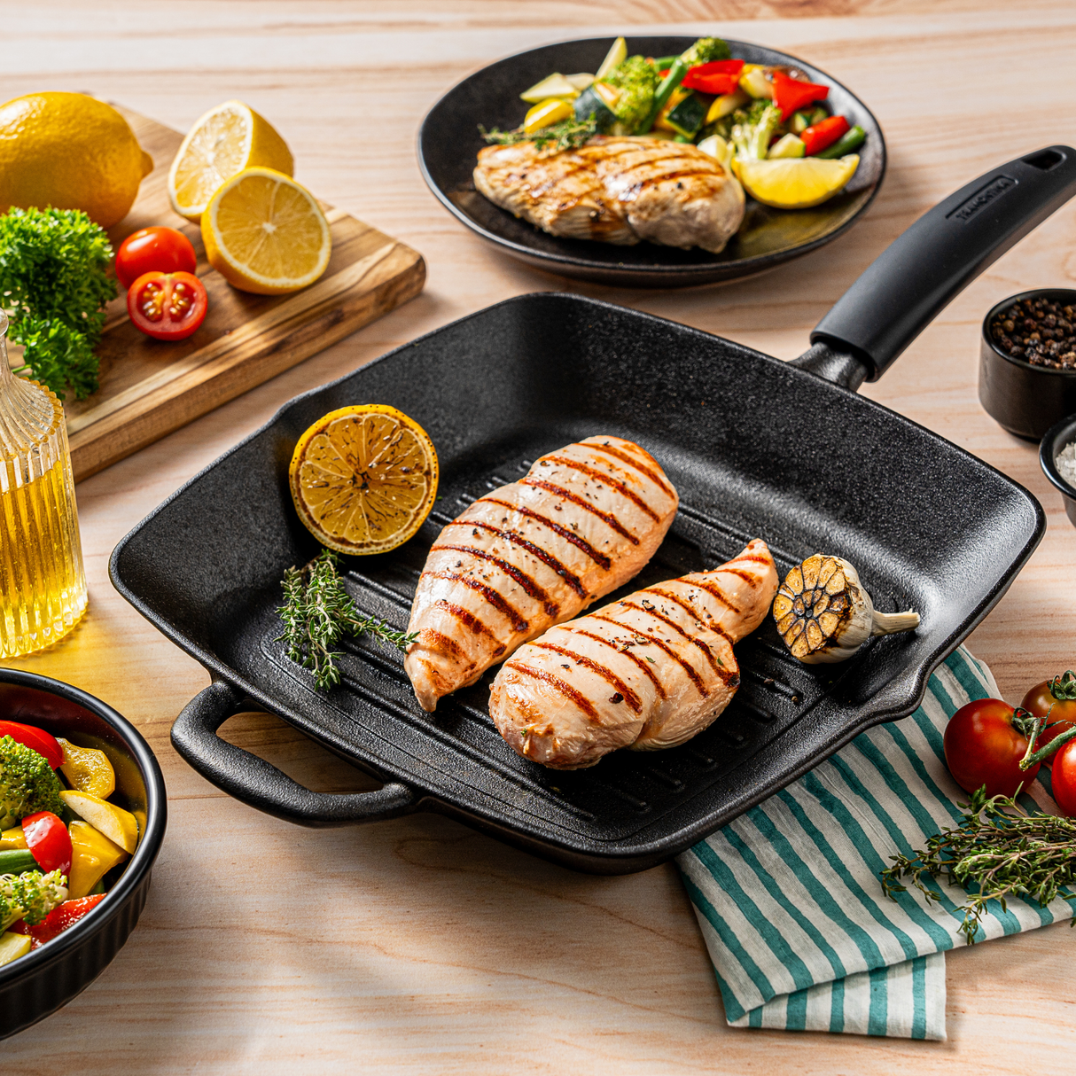 Tramontina Sartén Parrilla de Hierro Fundido Precurada Titanex 27 cm 2,1L